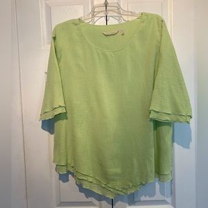 Soft Surroundings green apple cotton gauze top. Size Petite Medium.